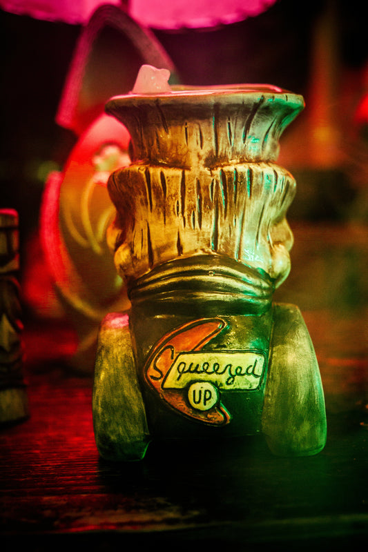 SQUEEZED UP MUG - "VOLCANO MASTER"